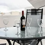 Superlative 2br In St. Pauls Bay Apartman