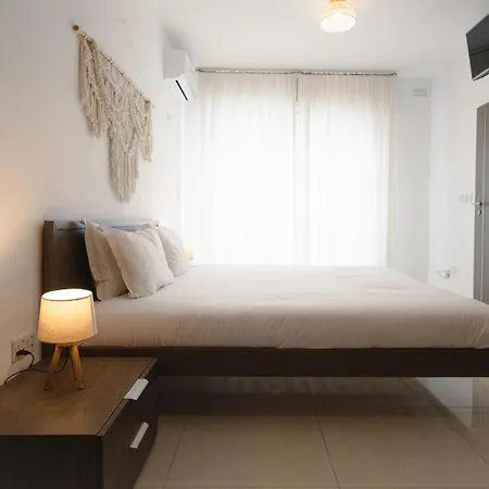 Superlative 2br In St. Pauls Bay *